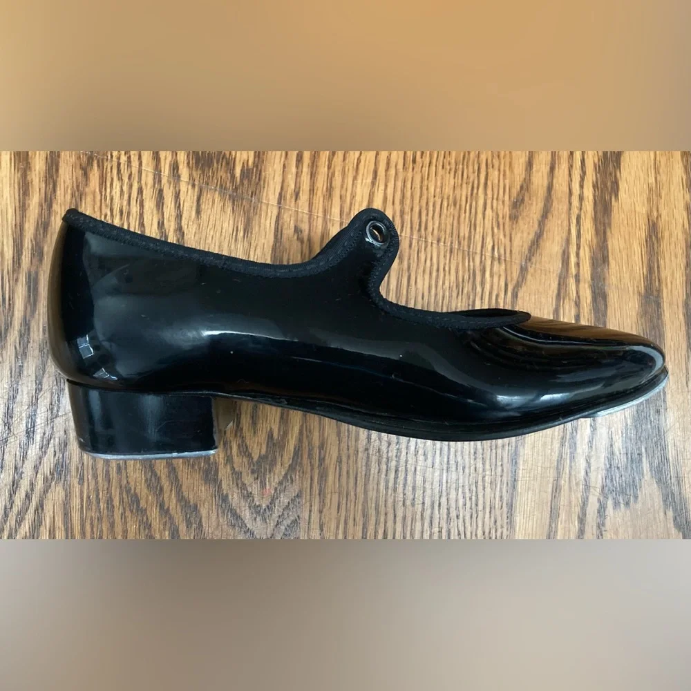 Black Faux Patent Leather Mary Jane Tap Shoes with Silver Bows
